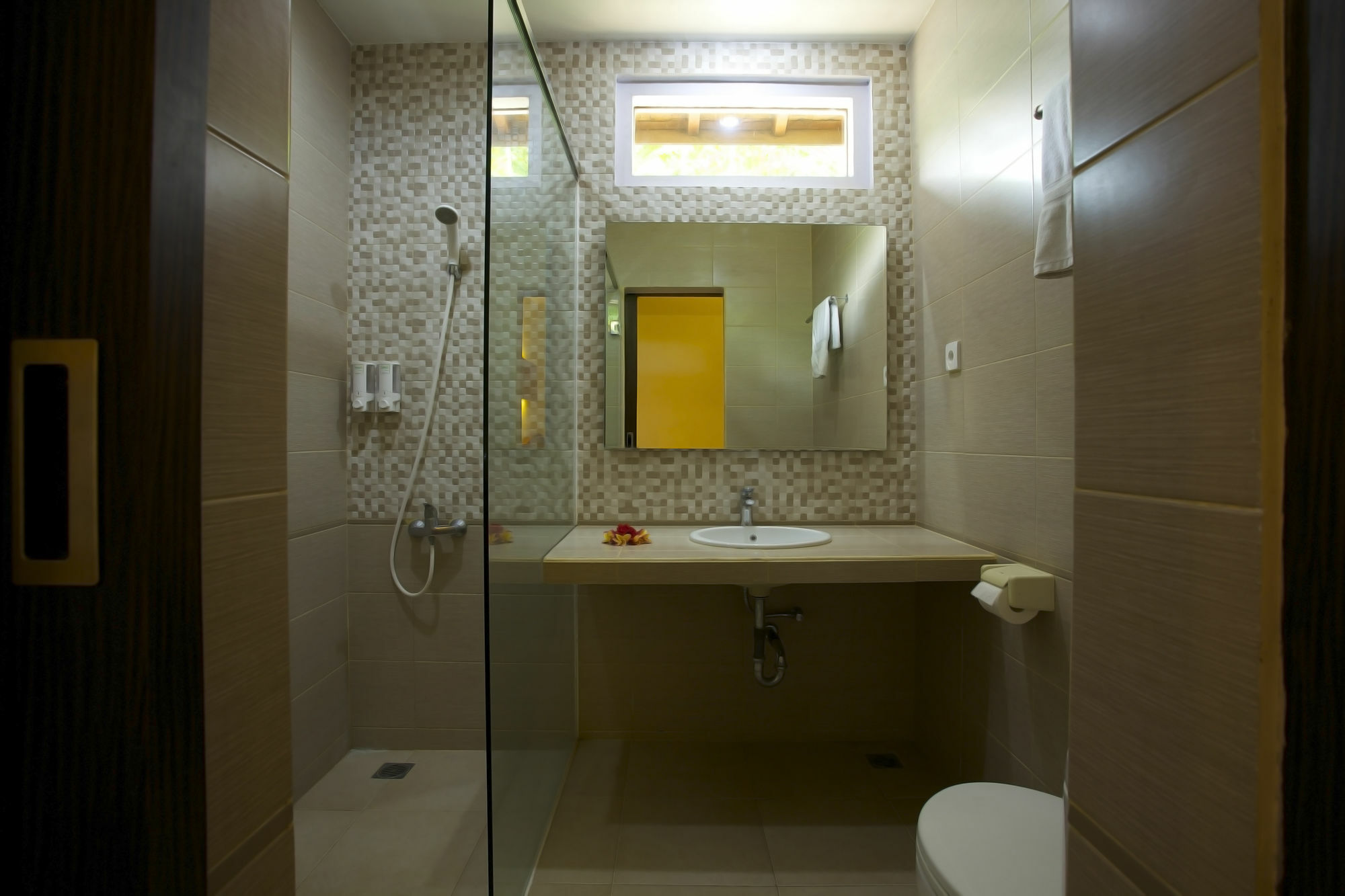 Ayu Lili Garden Hotel Kuta Kuta Lombok Exterior foto